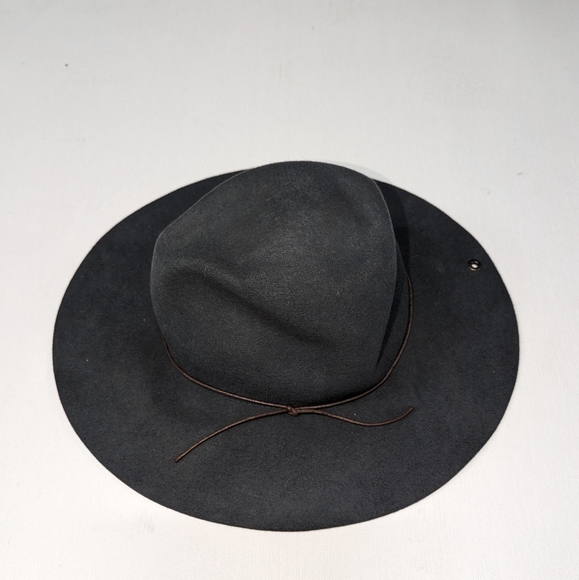 Peter Grimm 100% Wool Dark Grey Zima Hat with String - Picture 1 of 5